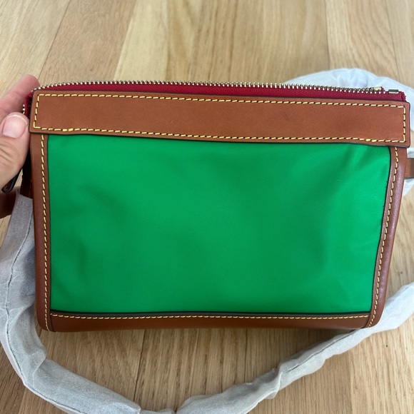 New Dooney & Bourke Wayfarer Zip Green and Brown Crossbody Bag - Picture 9 of 10